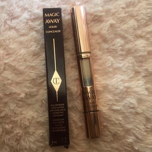 chαrlσttє tílвurч mαgíc αwαч cσncєαlєr💕